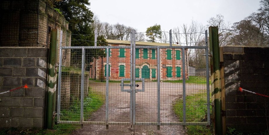 Деревня, эвакуированная во время Второй мировой войны и заброшенная на более чем 80 лет