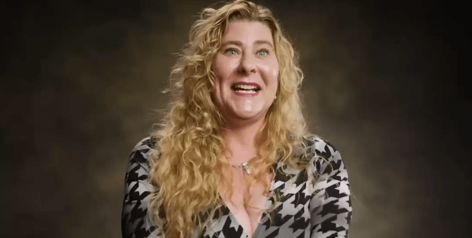 Женщина рассказала о том, как в 10 лет получила доступ к секретным файлам ФБР и позже стала экспертом по кибербезопасности