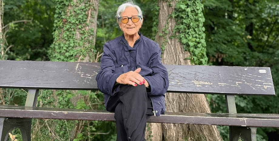 "Два часа каждый день": 101-летняя женщина раскрыла неожиданный секрет своего долголетия