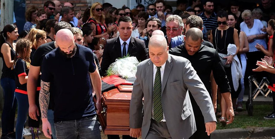 мужчина пришел живым на собственные похороны