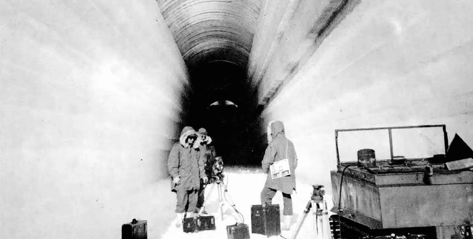 Подо льдом Гренландии обнаружена заброшенная американская военная база времен Холодной войны