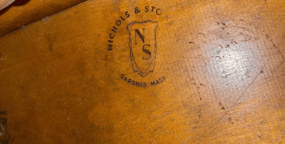 Мужчина нашел на улице брошенную соседом "невероятную находку", которая оказалась стоящей