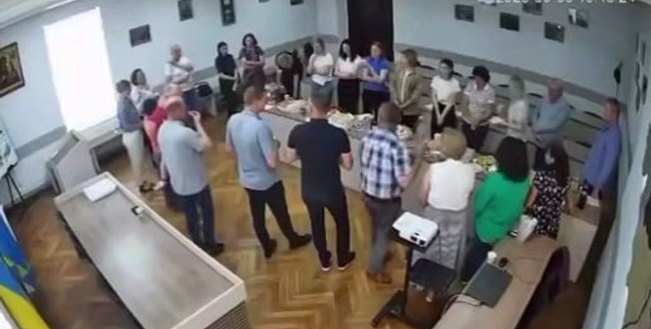 Праздник депутатов попал на трансляцию