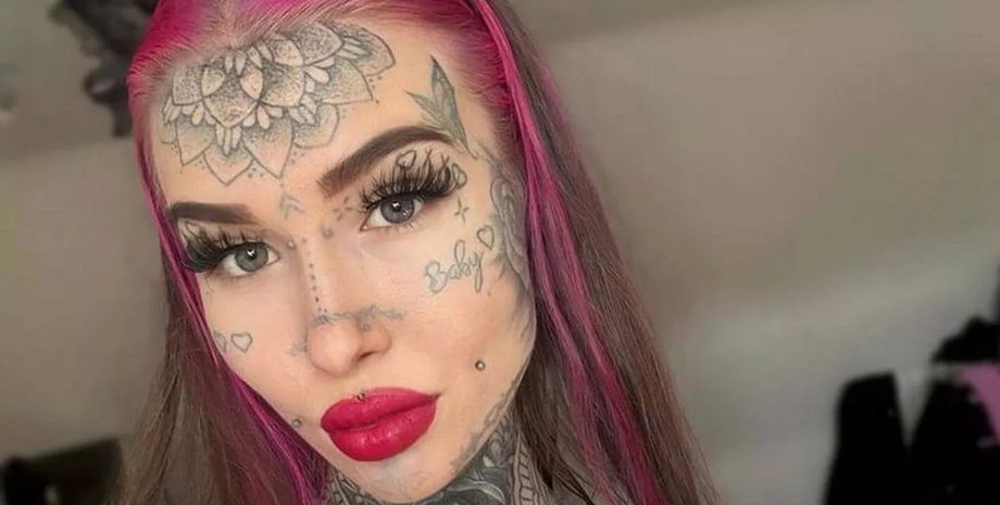 20-летняя девушка с Германии потратила более 46 тысяч долларов на татуировки, пирсинг и опарции