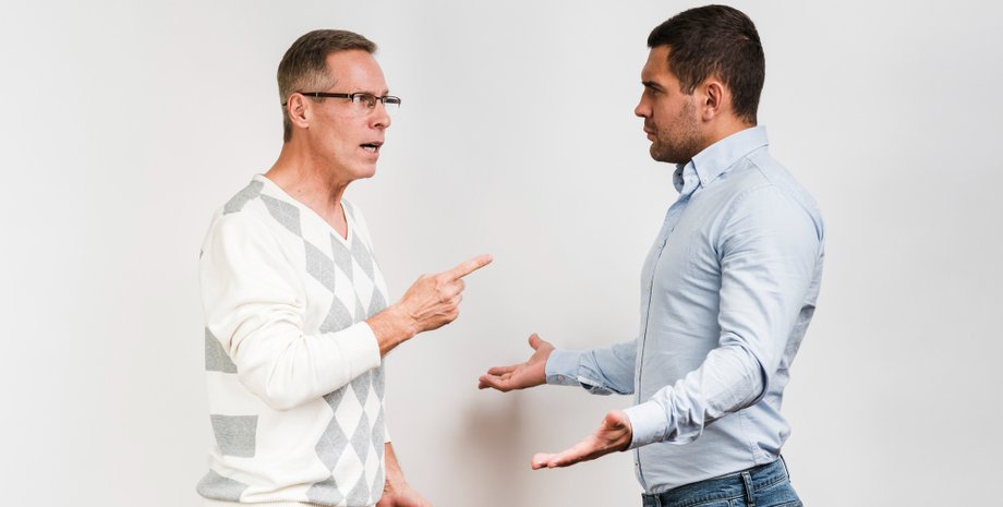 Все ради вида: сосед начал войну против мужа по идиотской причине: сосед начал войну против мужчины