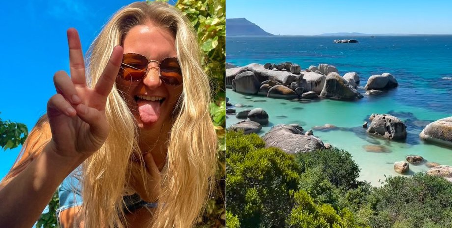 Стюардесса улыбается и показывает жест "мира" на фоне тропической зелени и голубого неба